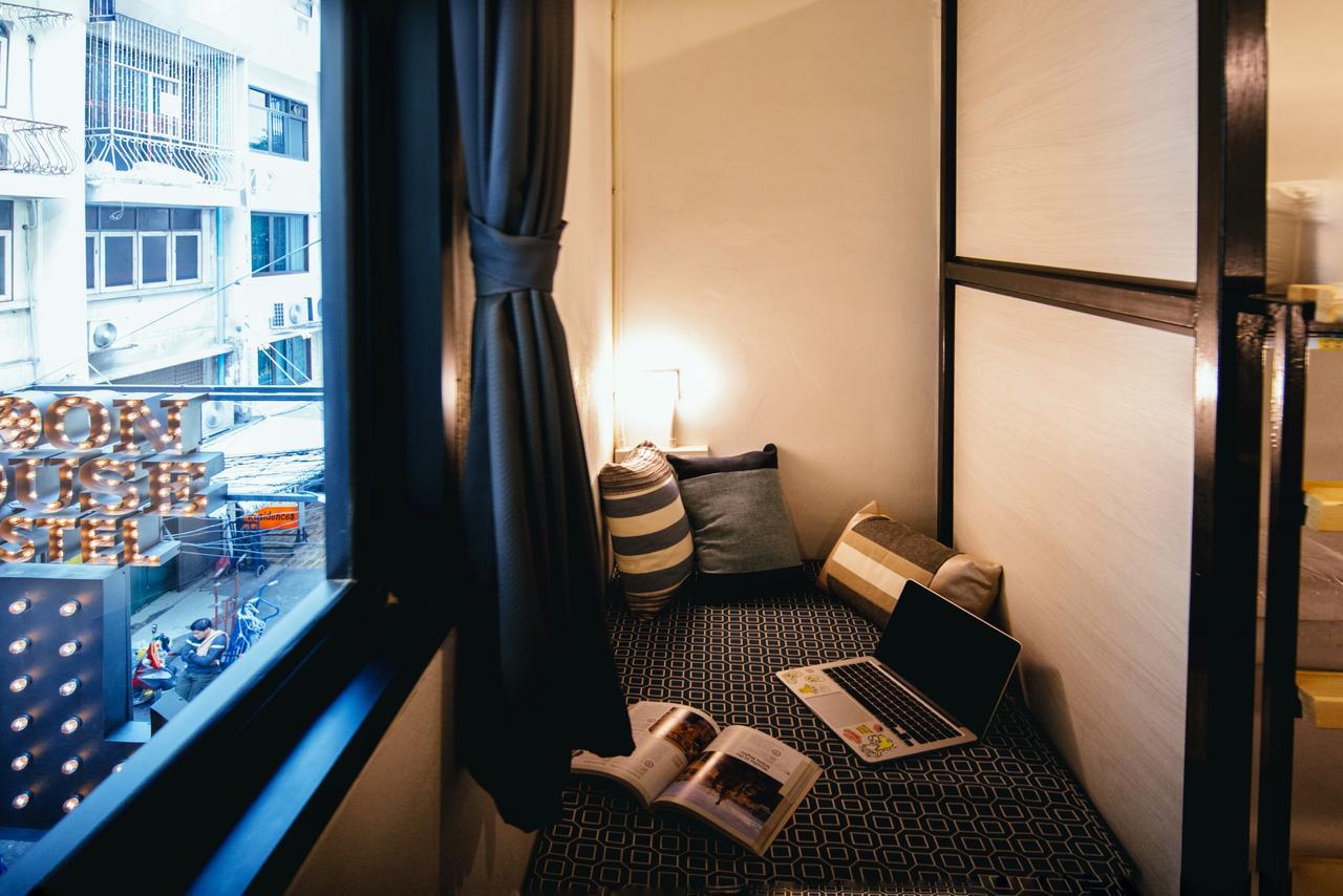 Moon House Hostel Bangkok Eksteriør bilde
